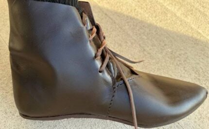 Medival Low Boot
